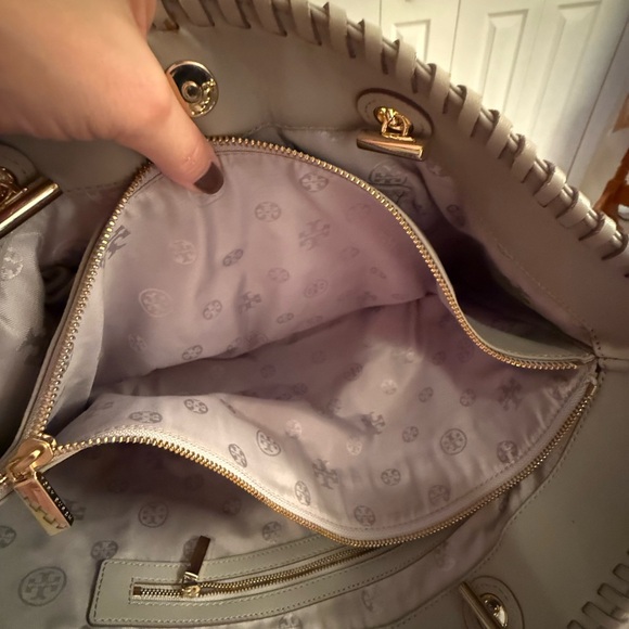 Tory Burch Quilted cream color  Tote Bag - Picture 11 of 12